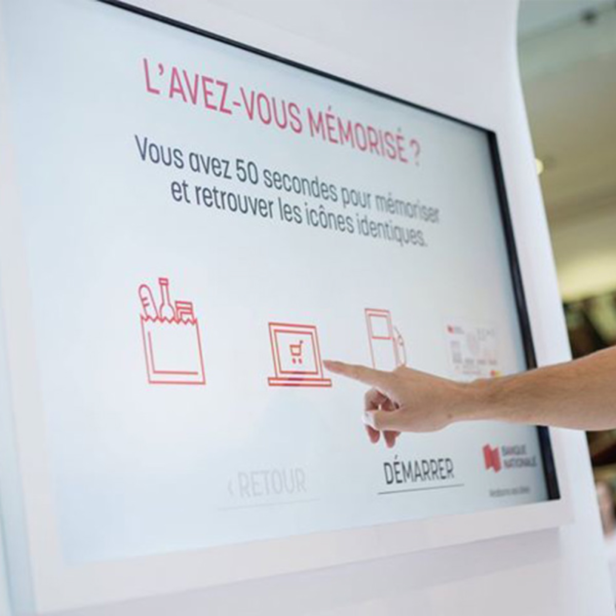 Banque Nationale, Shopping centre activation